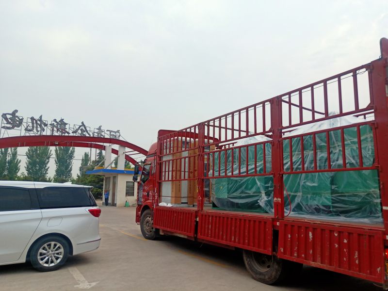 油田鑽井專用（yòng）變頻電機、變頻櫃、開關櫃發貨（huò）